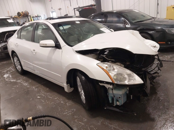 2012 Nissan Altima S z VIN 1N4AL2AP0CN443099, wystawiony jako IAAI lot #42192900 z przebiegiem 86 830 mil mil oraz . Historia ofert i sprzedaży dostępna na DreamBid. Obrazek 1.