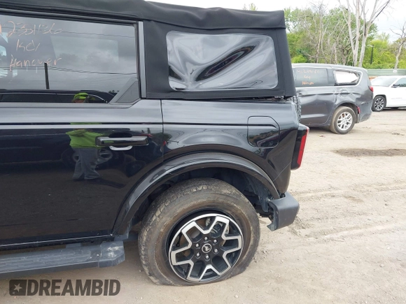 2023 Ford Bronco с VIN 1FMDE5BHXPLA83735, выставлен на аукционе IAAI как лот 42351136 с пробегом 34 737 миль миль и . История ставок и продаж доступна на DreamBid. Изображение 6.