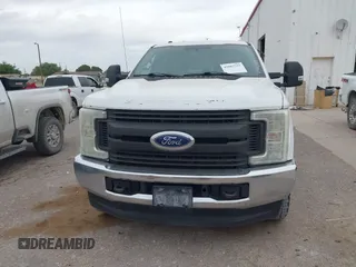 2017 Ford Super Duty F-250 SRW Lariat with VIN 1FT7W2BT7HEE48637, listed as a IAAI auction lot 42067757 with 200,831 mi miles. Bid and sale history available at carsss.com. Image 12.