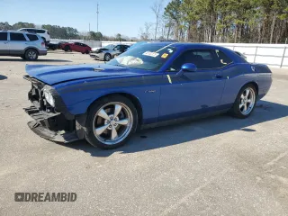 2012 Dodge Challenger R/T Classic z VIN 2C3CDYBT3CH239165, wystawiony jako Copart lot #46102225 z przebiegiem 104 000 mil mil oraz Szkoda całkowita • Salvage title. Historia ofert i sprzedaży dostępna na DreamBid. Obrazek 1.