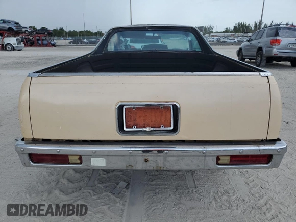 1986 Chevrolet El Camino SS z VIN 3GCCW80H8GS916332, wystawiony jako Copart lot #58666075 z przebiegiem 90 693 mil mil oraz Czysty tytuł • Clean title. Historia ofert i sprzedaży dostępna na DreamBid. Obrazek 6.