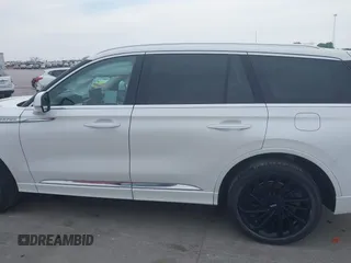 2022 Lincoln Aviator Reserve with VIN 5LM5J7XC5NGL07327, listed as a IAAI auction lot 42431662 with 33,536 mi miles and . Bid and sale history available at DreamBid. Image 14.