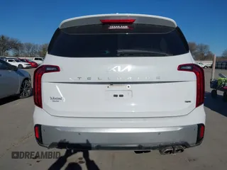 2023 Kia Telluride S with VIN 5XYP6DGC0PG402531, listed as a IAAI auction lot 41377916 with 32,717 mi miles and . Bid and sale history available at DreamBid. Image 17.