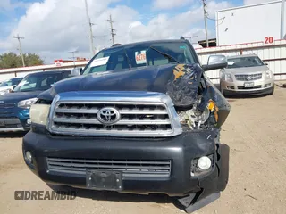 2010 Toyota Sequoia Ltd with VIN 5TDKY5G17AS029913, listed as a IAAI auction lot 41510590 with 126,955 mi miles. Bid and sale history available at carsss.com. Image 12.