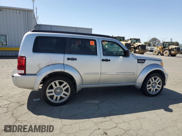 2007 Dodge Nitro R/T z VIN 1D8GT58667W619481, wystawiony jako Copart lot #52416025 z przebiegiem 205 017 mil mil oraz Czysty tytuł • Clean title. Historia ofert i sprzedaży dostępna na DreamBid. Obrazek 3.