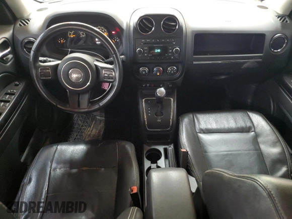 2014 Jeep Patriot High Altitude z VIN 1C4NJPFA4ED813336, wystawiony jako Copart lot #54747055 z przebiegiem 144 000 mil mil oraz Szkoda całkowita • Salvage title. Historia ofert i sprzedaży dostępna na DreamBid. Obrazek 8.