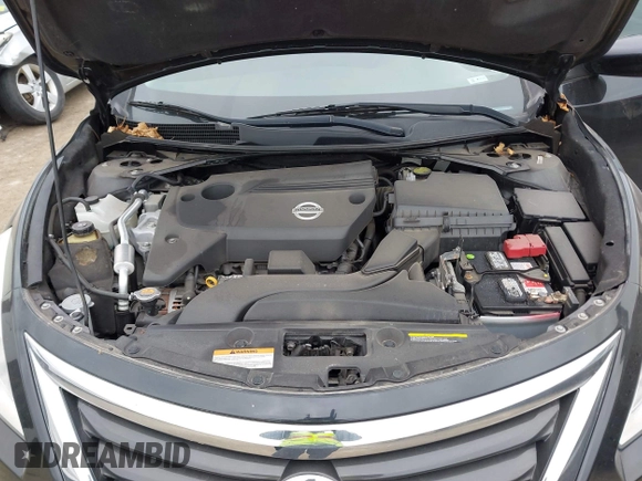 2014 Nissan Altima SV with VIN 1N4AL3AP8EN385266, listed as a IAAI auction lot 42050393 with 83,664 mi miles and . Bid and sale history available at carsss.com. Image 10.