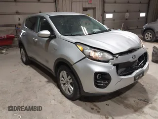 2017 Kia Sportage LX z VIN KNDPMCACXH7143330, wystawiony jako IAAI lot #41974492 z przebiegiem 132 828 mil mil oraz . Historia ofert i sprzedaży dostępna na DreamBid. Obrazek 1.