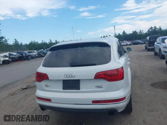 2015 Audi Q7 Premium Plus with VIN WA1LGAFE3FD008123, listed as a IAAI auction lot 42524845 with 94,785 mi miles and . Bid and sale history available at DreamBid. Image 17.