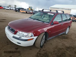 2004 Volvo V40 z VIN YV1VW27584F099598, wystawiony jako Copart lot #67156814 z przebiegiem 99 046 mil mil oraz Tytuł czysty. Historia ofert i sprzedaży dostępna na DreamBid. Obrazek 1.