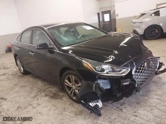 2019 Hyundai Sonata Sport with VIN 5NPE34AF4KH789783, listed as a IAAI auction lot 41082804 with 92,877 mi miles. Bid and sale history available at carsss.com. Image 13.