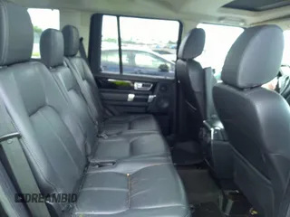 2010 Land Rover LR4 Lux z VIN SALAK2D44AA532072, wystawiony jako IAAI lot #37238544 z przebiegiem 118 089 mil mil oraz . Historia ofert i sprzedaży dostępna na DreamBid. Obrazek 8.