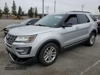 2017 Ford Explorer XLT with VIN 1FM5K7D85HGA93993, listed as a Copart auction lot 58561425 with 135,126 mi miles and Salvage title. Bid and sale history available at DreamBid. Image 1.