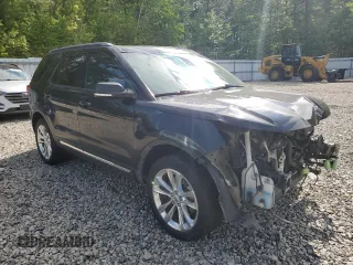2019 Ford Explorer XLT z VIN 1FM5K8D86KGA81025, wystawiony jako Copart lot #58728645 z przebiegiem 120 197 mil mil oraz Szkoda całkowita • Salvage title. Historia ofert i sprzedaży dostępna na DreamBid. Obrazek 4.