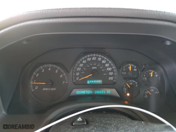2003 GMC Envoy SLT with VIN 1GKDS13S532314786, listed as a Copart auction lot 49187965 with 186,821 mi miles and Salvage Title. Bid and sale history available at carsss.com. Image 9.