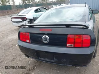 2006 Ford Mustang GT Deluxe with VIN 1ZVHT82H965112395, listed as a IAAI auction lot 41895837 with 89,804 mi miles and . Bid and sale history available at carsss.com. Image 16.