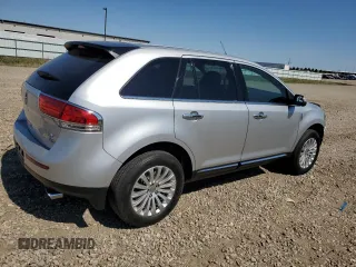 2013 Lincoln MKX z VIN 2LMDJ8JK1DBL36192, wystawiony jako Copart lot #56359355 z przebiegiem 132 913 mil mil oraz Szkoda całkowita • Salvage title. Historia ofert i sprzedaży dostępna na DreamBid. Obrazek 3.