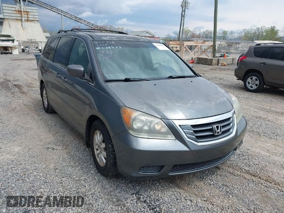 2010 Honda Odyssey EX-L with VIN 5FNRL3H68AB039883, listed as a IAAI auction lot 42000686 with 231,642 mi miles. Bid and sale history available at carsss.com. Image 1.
