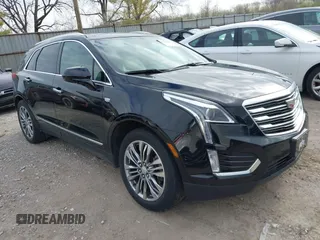 2019 Cadillac XT5 Luxury FWD z VIN 1GYKNCRS2KZ247559, wystawiony jako IAAI lot #41913525 z przebiegiem 44 078 mil mil oraz . Historia ofert i sprzedaży dostępna na DreamBid. Obrazek 1.