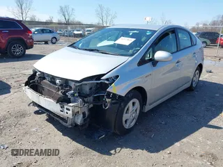 2011 Toyota Prius I with VIN JTDKN3DU0B0319068, listed as a IAAI auction lot 41972833 with 198,761 mi miles. Bid and sale history available at carsss.com. Image 2.