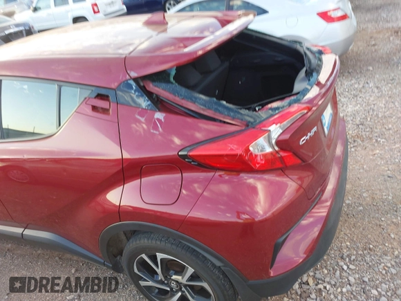 2018 Toyota C-HR XLE z VIN NMTKHMBX7JR018415, wystawiony jako IAAI lot #40582743 z przebiegiem 33 007 mil mil oraz . Historia ofert i sprzedaży dostępna na DreamBid. Obrazek 6.