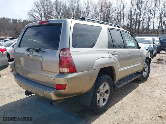 2004 Toyota 4Runner SR5 with VIN JTEZU14R240031231, listed as a IAAI auction lot 41757972 with 202,633 mi miles. Bid and sale history available at carsss.com. Image 4.