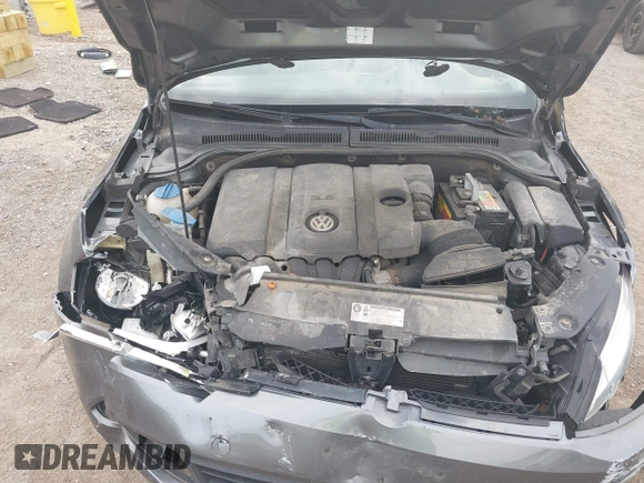 2011 Volkswagen Jetta SE with VIN 3VWDX7AJ5BM388532, listed as a IAAI auction lot 42453112 with 120,170 mi miles and . Bid and sale history available at DreamBid. Image 10.