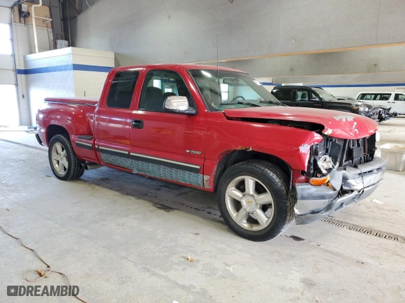 2000 Chevrolet Silverado 1500 LS with VIN 2GCEK19T2Y1252979, listed as a Copart auction lot 46718165 with 289,181 mi miles and Salvage Title. Bid and sale history available at carsss.com. Image 4.