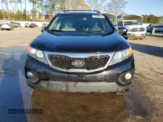 2013 Kia Sorento LX with VIN 5XYKT3A69DG345242, listed as a Copart auction lot 50469915 with 154,112 mi miles and Salvage title. Bid and sale history available at DreamBid. Image 5.