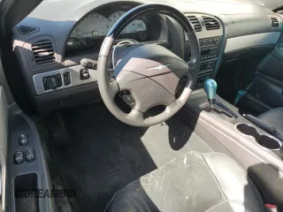 2002 Ford Thunderbird Hardtop Premium z VIN 1FAHP60A92Y127222, wystawiony jako Copart lot #52820035 z przebiegiem 112 941 mil mil oraz Czysty tytuł • Clean title. Historia ofert i sprzedaży dostępna na DreamBid. Obrazek 8.