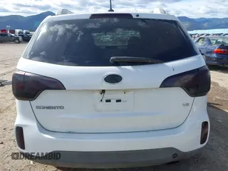 2015 Kia Sorento LX with VIN 5XYKT4A75FG608229, listed as a IAAI auction lot 40395853 with 81,115 mi miles. Bid and sale history available at carsss.com. Image 16.