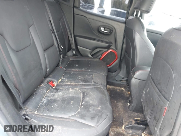 2017 Jeep Renegade Deserthawk z VIN ZACCJBCBXHPF82004, wystawiony jako IAAI lot #42027598 z przebiegiem Nie podano mil oraz . Historia ofert i sprzedaży dostępna na DreamBid. Obrazek 8.