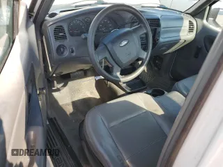 2010 Ford Ranger XL z VIN 1FTKR1AE9APA72483, wystawiony jako Copart lot #52352595 z przebiegiem 125 034 mil mil oraz Czysty tytuł • Clean title. Historia ofert i sprzedaży dostępna na DreamBid. Obrazek 8.