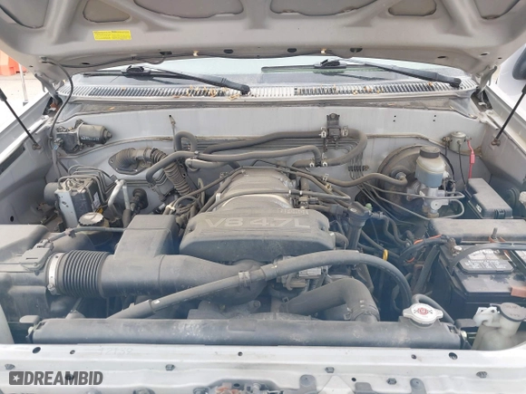2001 Toyota Sequoia Limited with VIN 5TDBT48AX1S001532, listed as a IAAI auction lot 41543630 with 212,640 mi miles. Bid and sale history available at carsss.com. Image 10.