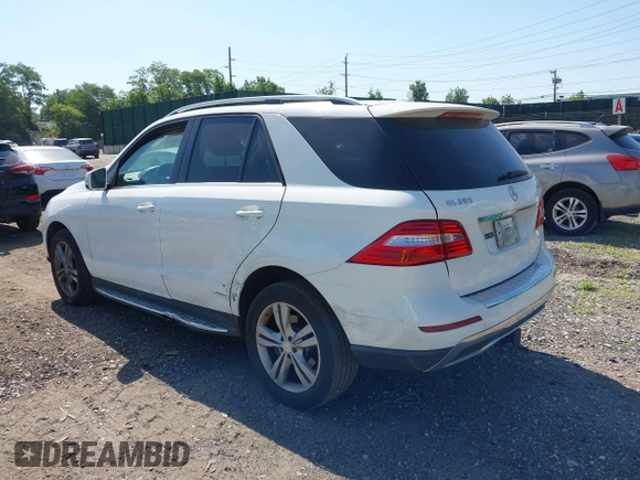 2015 Mercedes-Benz M 350 with VIN 4JGDA5HB8FA519104, listed as a IAAI auction lot 42580198 with 133,326 mi miles and . Bid and sale history available at DreamBid. Image 3.