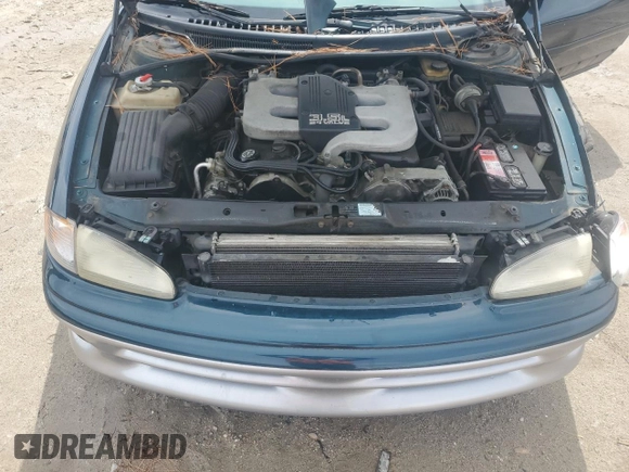 1993 Dodge Intrepid z VIN 2B3ED56F1PH641071, wystawiony jako Copart lot #62796754 z przebiegiem 131 285 mil mil oraz Czysty tytuł • Clean title. Historia ofert i sprzedaży dostępna na DreamBid. Obrazek 11.