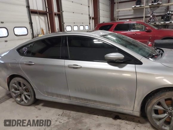 2015 Chrysler 200 S with VIN 1C3CCCBG2FN700683, listed as a IAAI auction lot 41124987 with 98,724 mi miles. Bid and sale history available at carsss.com. Image 13.