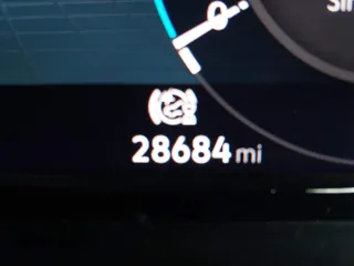 2024 Volkswagen Atlas SE z VIN 1V2WR2CA3RC567572, wystawiony jako IAAI lot #42042562 z przebiegiem 28 684 mil mil oraz . Historia ofert i sprzedaży dostępna na DreamBid. Obrazek 15.