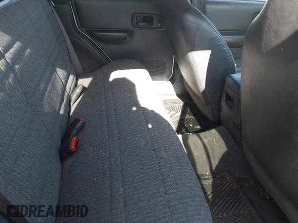 2001 Jeep Cherokee Sport with VIN 1J4FT48S61L582047, listed as a IAAI auction lot 42135003 with 160,716 mi miles and . Bid and sale history available at DreamBid. Image 8.