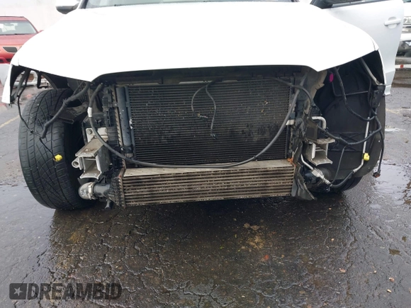 2014 Audi Q5 Premium Plus with VIN WA1DMAFP2EA031634, listed as a IAAI auction lot 41499664 with 137,842 mi miles and . Bid and sale history available at DreamBid. Image 6.