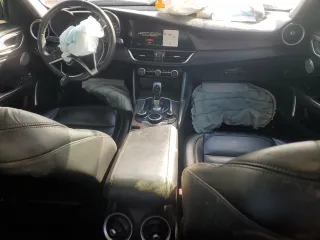 2017 Alfa Romeo Giulia Ti with VIN ZARFAEEN5H7538419, listed as a Copart auction lot 49864525 with 67,906 mi miles and Salvage Title. Bid and sale history available at carsss.com. Image 8.