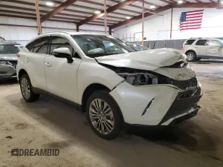 2022 Toyota Venza LE with VIN JTEAAAAH7NJ096721, listed as a Copart auction lot 53651335 with 31,820 mi miles and Salvage Title. Bid and sale history available at carsss.com. Image 4.