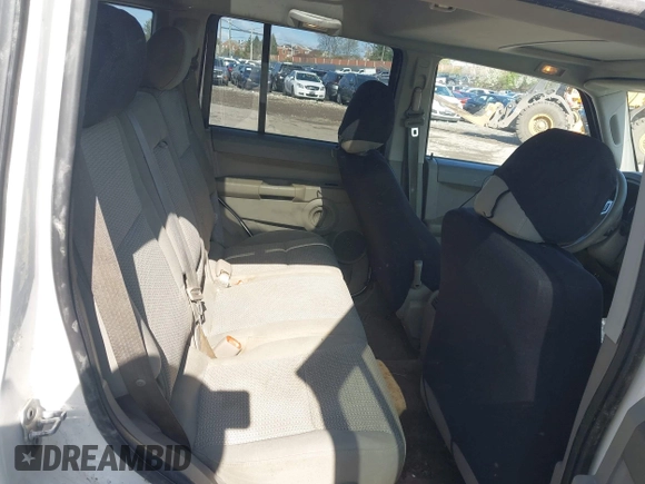 2008 Jeep Commander Sport with VIN 1J8HG48K38C232283, listed as a IAAI auction lot 41983485 with 185,905 mi miles. Bid and sale history available at carsss.com. Image 8.