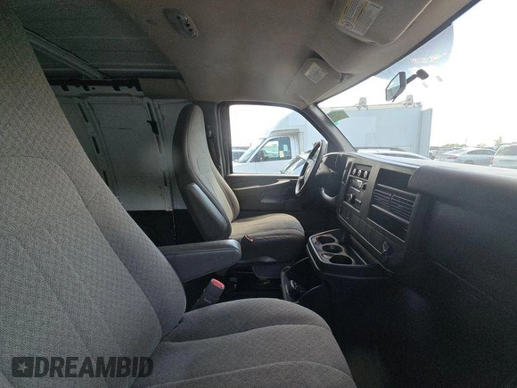 2010 Chevrolet Express Cargo with VIN 1GCZGFBA2A1125850, listed as a IAAI auction lot 42624644 with 153,437 mi miles and . Bid and sale history available at DreamBid. Image 11.