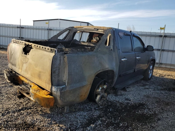 2010 Chevrolet Avalanche LS with VIN 3GNVKEE07AG231732, listed as a Copart auction lot 44714285 with 0 mi miles and Salvage Title. Bid and sale history available at carsss.com. Image 3.