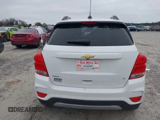 2017 Chevrolet Trax LT with VIN KL7CJLSB9HB217313, listed as a IAAI auction lot 41309364 with 90,460 mi miles. Bid and sale history available at carsss.com. Image 17.