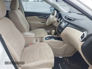 2015 Nissan Rogue SL z VIN 5N1AT2MV2FC842144, wystawiony jako IAAI lot #42347068 z przebiegiem 83 884 mil mil oraz . Historia ofert i sprzedaży dostępna na DreamBid. Obrazek 5.