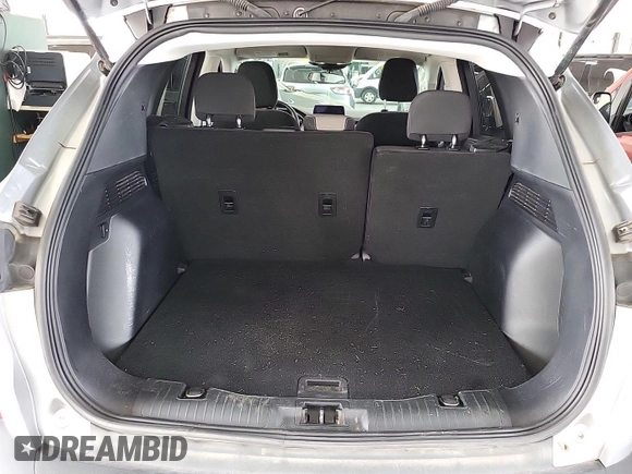 2022 Ford Escape SE z VIN 1FMCU9G66NUB33504, wystawiony jako IAAI lot #42748133 z przebiegiem 74 338 mil mil oraz . Historia ofert i sprzedaży dostępna na DreamBid. Obrazek 32.