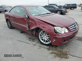 2008 Mercedes-Benz CLK 350 z VIN WDBTJ56H48F248361, wystawiony jako Copart lot #42920615 z przebiegiem 124 624 mil mil oraz Szkoda całkowita • Salvage title. Historia ofert i sprzedaży dostępna na DreamBid. Obrazek 4.