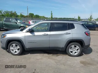2022 Jeep Compass Latitude с VIN 3C4NJCBB6NT182719, выставлен на аукционе IAAI как лот 42303103 с пробегом 35 138 миль миль и . История ставок и продаж доступна на DreamBid. Изображение 14.
